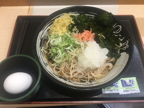 「朝そば玉子・温玉・わかめ変更・ぶっかけ+おろし（￥360）」@ゆで太郎 竹橋店の写真