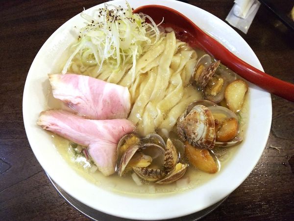 「浅利と真鯛の塩そば」@立ち呑み居酒屋 金町製麺の写真
