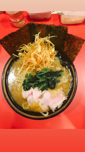「辛ネギラーメン」@横浜家系総本山 吉村家直系店 ラーメン内田家の写真
