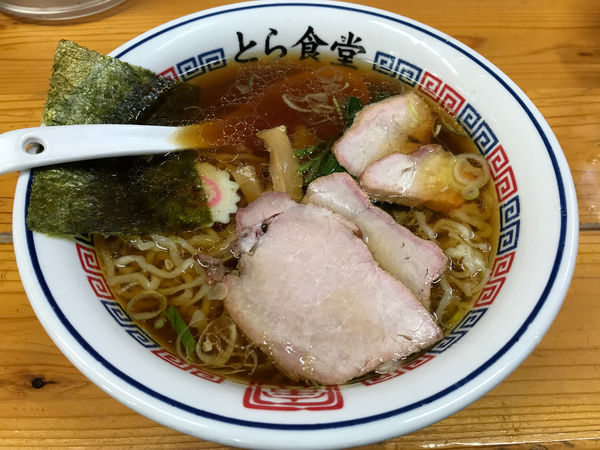 「手打中華そば　750円」@とら食堂の写真