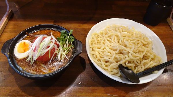 「トマト担々つけそば（900円）麺多め＋ライス（200円）」@麺 池谷精肉店の写真
