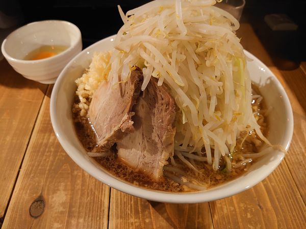 「ラーメン中」@ラーメン豚珍の写真