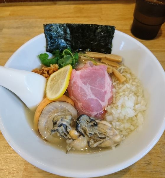「限定２牡蠣と帆立の冷やしそば」@寿製麺よしかわ 坂戸店の写真