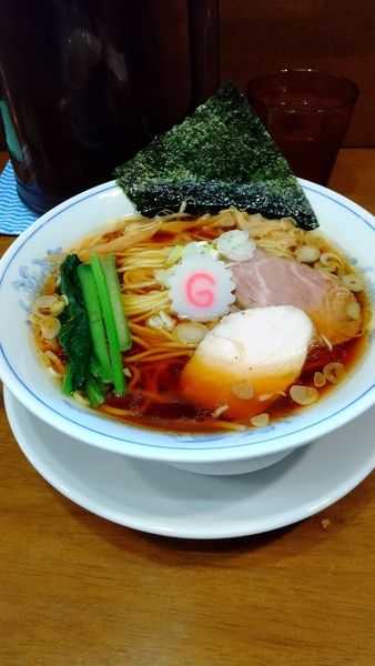 「醤油ラーメン中太麺濃い味」@らーめん曳舟の写真