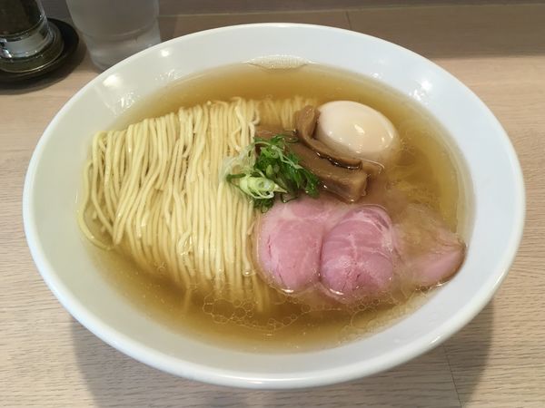 「味玉塩らーめん 大盛り」@麺笑巧真の写真