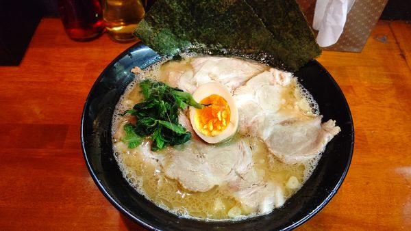 「醤油とんこつチャーシューメン」@麺侍 誠の写真