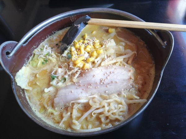 「牛乳ごまみそカレー¥957」@なべらーめん たぬき亭 本店の写真