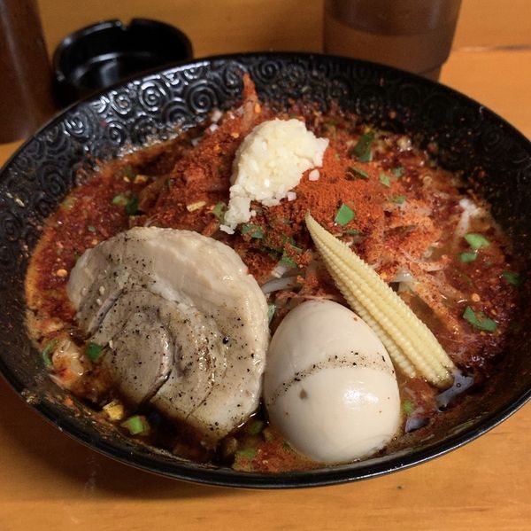「蠍味玉ラーメン 辛さ増し増し痺れ増し増しもやし増し」@Japanese soba Noodles 蠍の写真