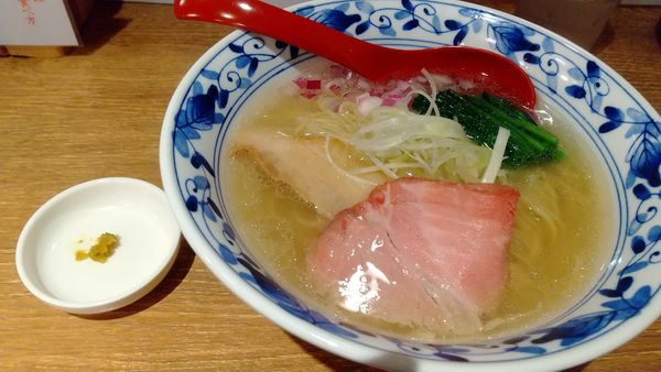 「貝と鯛 潮らぁ麺850円」@貝出汁らぁ麺 虎武の写真