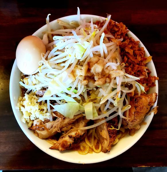 「ラーメン300g特性トッピング+生卵」@龍麺 ふえ郎の写真