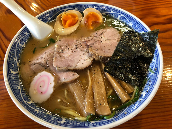 「特製中華そば大盛1030円」@中華そば 青葉 狭山店の写真