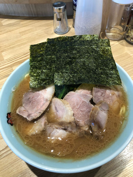 「チャーシュー麺並、硬め濃いめ」@横浜家系 龍 郡山店の写真