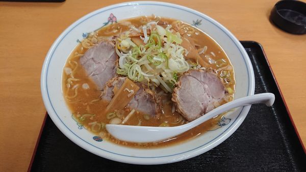 「みそちゃーしゅーめん大盛1000円」@らーめん信来の写真