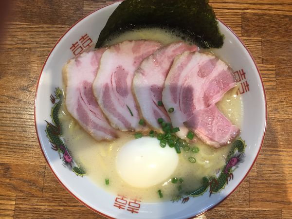 「鴨白湯ラーメン＋チャーシュー＋玉子　1300円」@らー麺屋 バリバリジョニーの写真