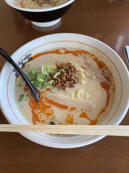 「白鬼担々麺」@らーめん みそ吉 泉店の写真