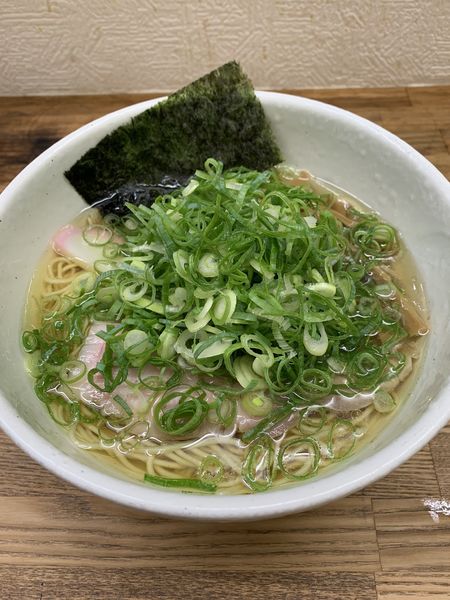 「塩ラーメン 800円 九条ネギ 200円」@麺や 福一の写真
