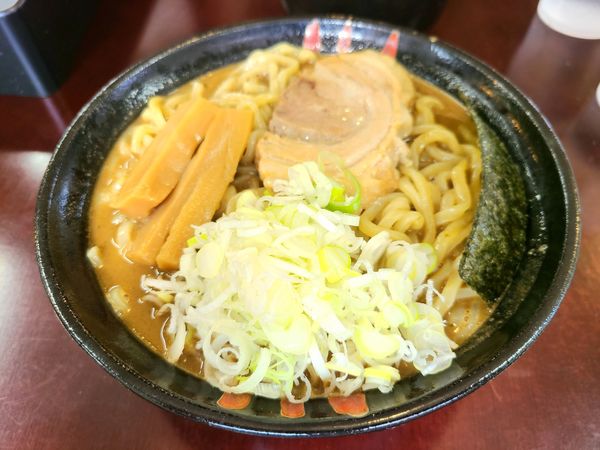 「濃厚らーめん大」@らーめん にい村の写真