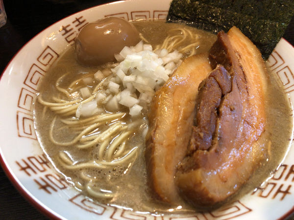 「中華そば＋味玉＋豚増し」@中華ソバ 伊吹の写真