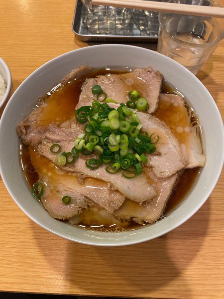 「醤油ラーメン　ポーク」@西梅田 らんぷの写真