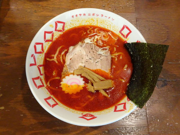 「辛煮干しらーめん」@煮干しらーめん 玉五郎 くずはモール店の写真