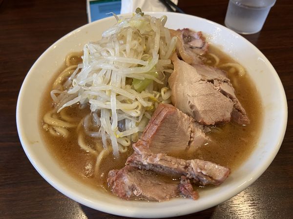 「ラーメン850円プラス豚1枚追加！！」@ピコピコポンの写真