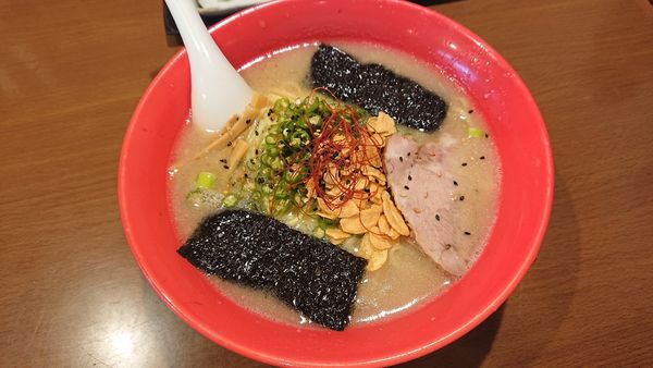 「薫風ラーメン   800円」@がんこや かるがんラーメン 千代田本店の写真