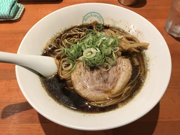 「【限定】山椒ブラック」@麺屋 六感堂 Rock'anDoの写真