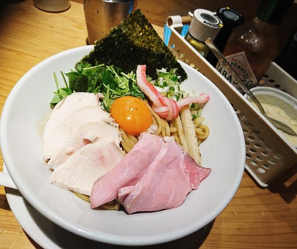 「特製濃厚卵のSOBA」@Ginza Noodles むぎとオリーブの写真