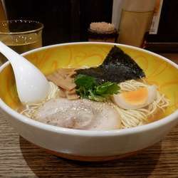 しろ醤油らーめん