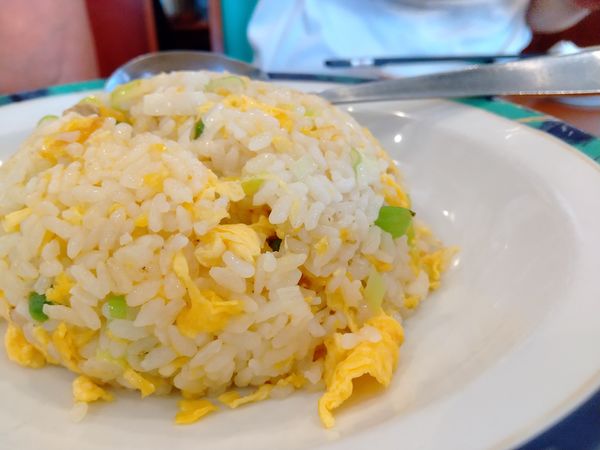 「#五目チャーハン #550円」@春香園の写真