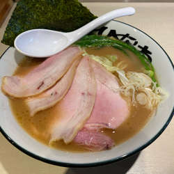 燻製もも肉チャーシューメン