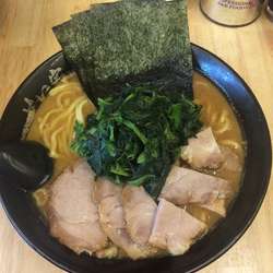 チャーシューめん 大盛り ほうれん草