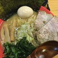 牛骨ラーメン味玉