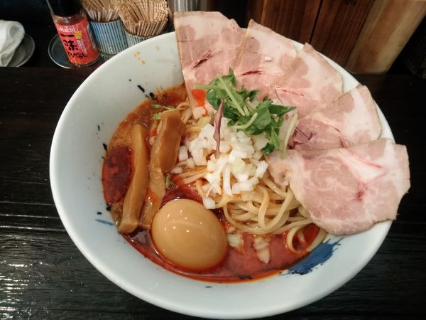 「冷製魚介だし旨辛昆布水麺(特製)」@らぁ麺 ゆら吉の写真