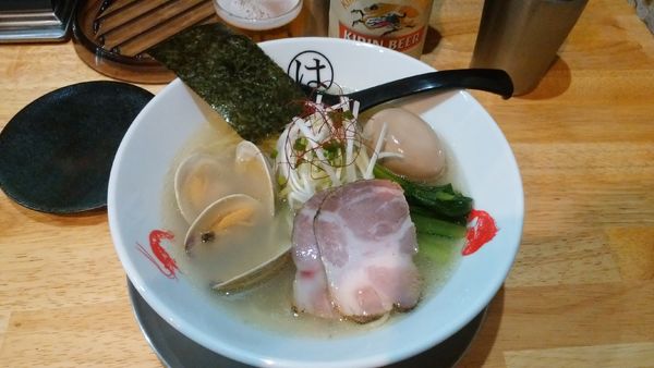 「味玉塩らーめん(３種の貝出汁)¥880+キリンラガー¥500」@ウミのチカラの写真