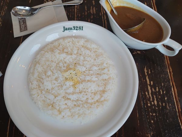 「シーフードカレー+ランチサラダ(1580円)」@Jam3281の写真