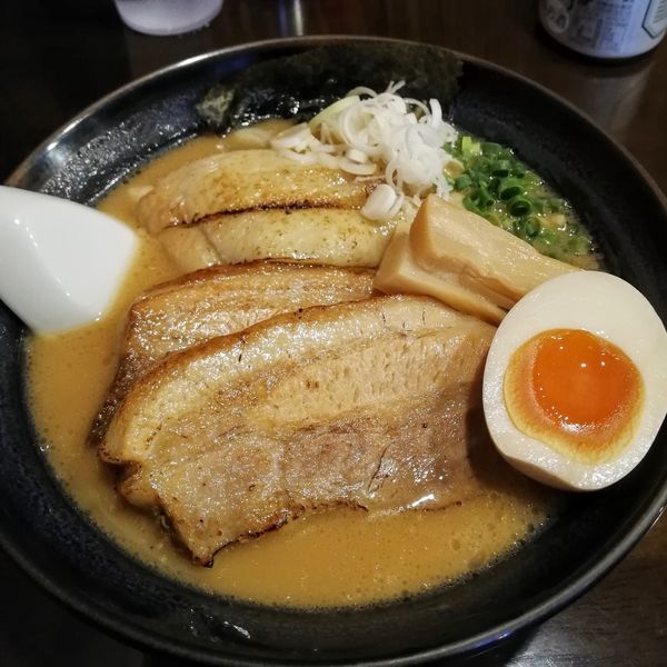 「特製鶏だし醤油らーめん」@らーめんなが田の写真