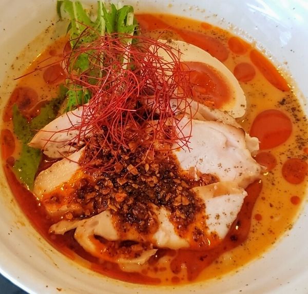 「【数量限定】よだれ鶏の冷し担々麺 ８６０円＋担々麺専用追い飯」@麺’s BAR 〆一の写真