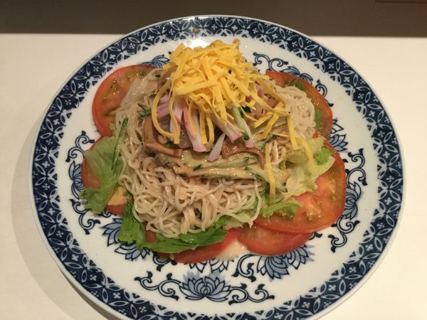 「花クラゲとトマトの冷やしラーメン(¥935)」@桂花飯店の写真