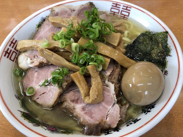 「塩チャーシュー＋味玉＋メンマ」@龍聖軒の写真
