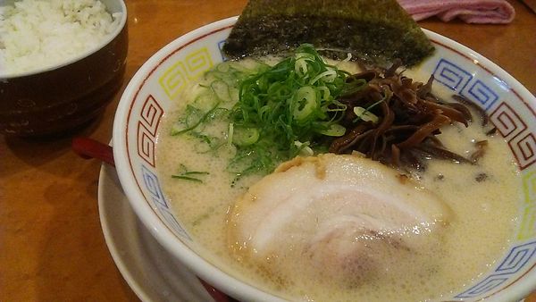 「白豚骨 710円＋ライス小 50円」@つけ麺中華そば 節 本八幡店の写真