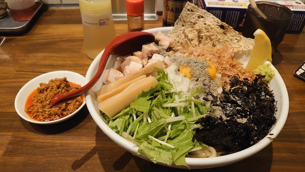 「【夏季限定】冷製煮干し油そば」@四代目むじゃきの写真