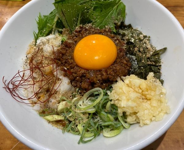 「台湾担々まぜそば　９３０円」@麺屋こころ 六角橋店の写真