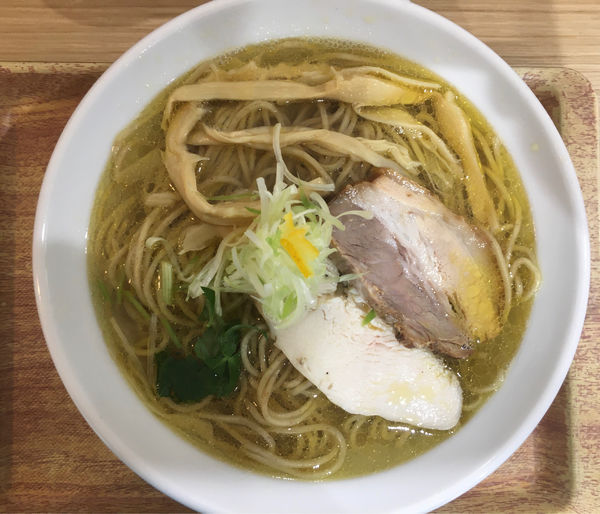 「塩鶏蕎麦」@鶏蕎麦かかしの写真