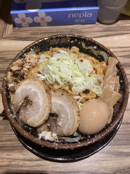 「爆盛油脂麺 (麺量300g)」@らーめん 平太周 味庵 西大島店の写真