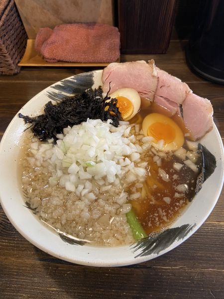 「特製背脂中華そば 玉ねぎ」@中華そば 亜熱帯の写真