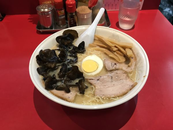 「とんこつにんにく」@ラーメン宝塔 豊川店の写真