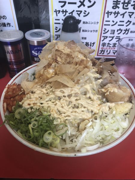 「まぜそば（大400g生卵抜きヤサイ〜〜）」@用心棒 本号の写真