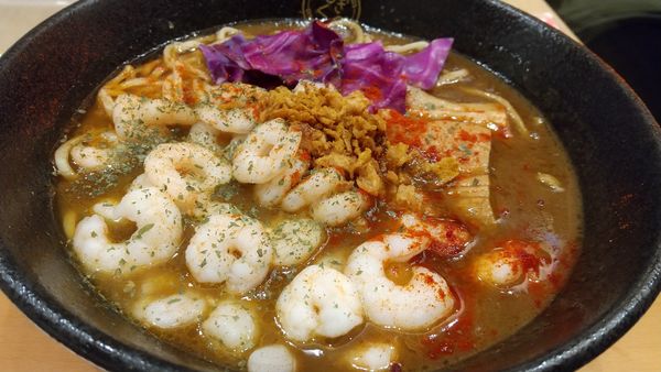 「海老カレーラーメン（五ノ神製作所、950円）」@むぎくらべの写真