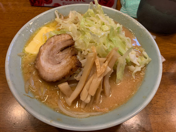 「白味噌バターラーメン930円」@めんりゅうの写真